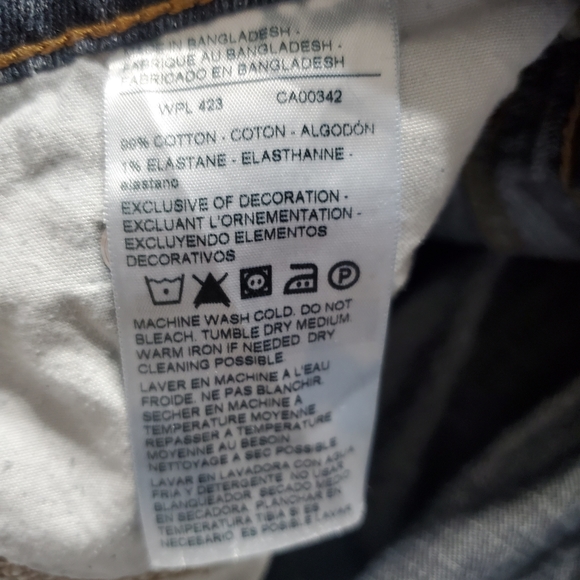 Signature by Levi Strauss & Co. Men's Athletic Fit Jeans Size 38x32 - Picture 7 of 7